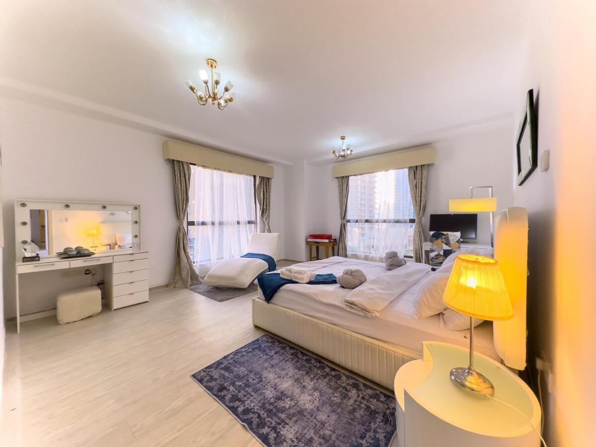 Modern Marina Escape 3br Family Retreat At Jbr Apartment