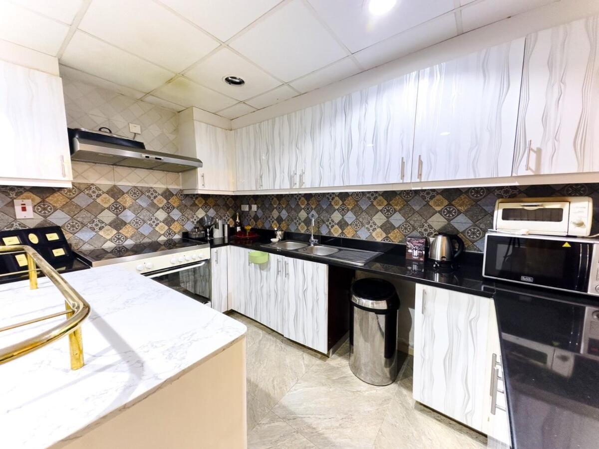 Modern Marina Escape 3br Family Retreat At Jbr Apartment