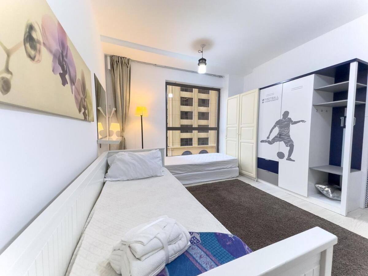 Modern Marina Escape 3br Family Retreat At Jbr Apartment Dubai